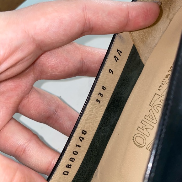 Ferragamo heels - Picture 4 of 4